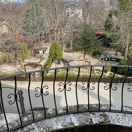 Maxim - Free Parking 3*