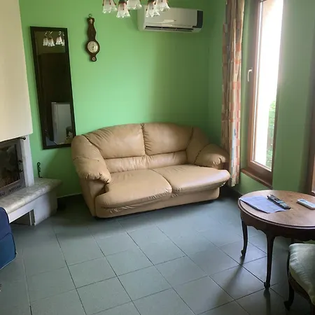 Konukevi Maxim - Free Parking Varna