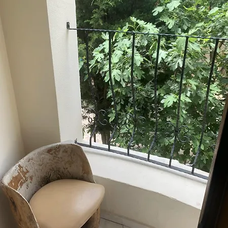 Maxim - Free Parking Konukevi