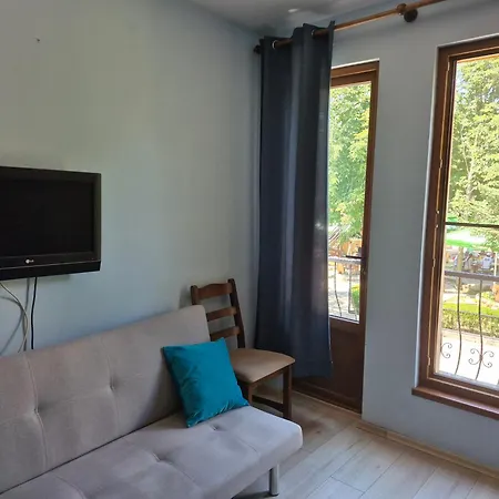 Maxim - Free Parking