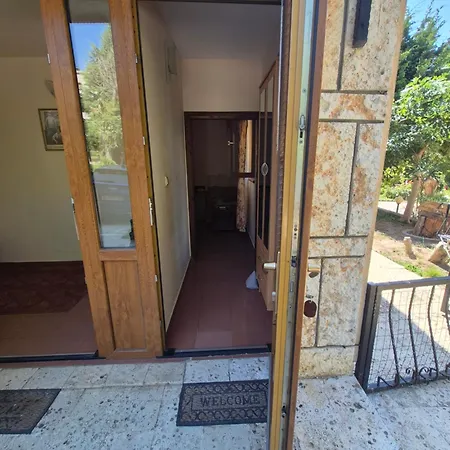 Guest house Maxim